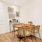 Beautiful Flat With Ac For 4 Pax - Opera アパート