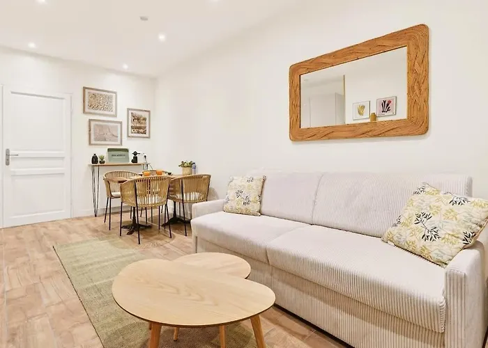 Apartment Beautiful Flat With Ac For 4 Pax - Opera