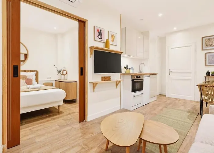Beautiful Flat With Ac For 4 Pax - Opera Apartment